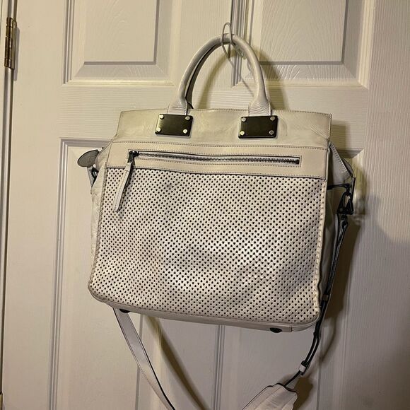 Rag and Bone Medium leather white Perforated Pilot satchel/ shoulder bag . - Picture 3 of 16